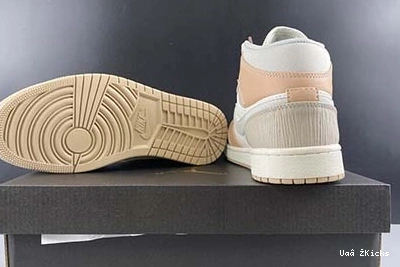 Resilient CV3044- Air 1 Jordan 237 Mid 8714 1020